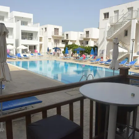 Sweet Memories Apts 2*
