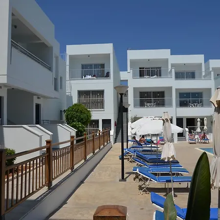 Sweet Memories Apts 公寓式酒店 4*